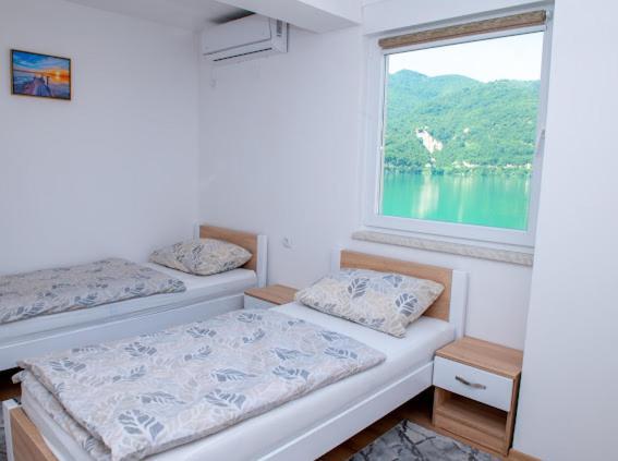 Apartmani Jezero 코니츠 외부 사진